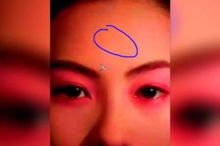红色的胎记如何看相算命-
