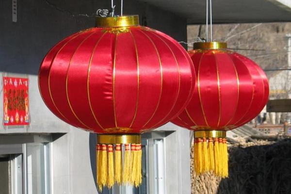 在大门前挂灯笼有什么风水讲究