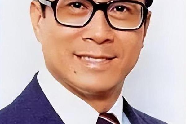 李泽楷的八字