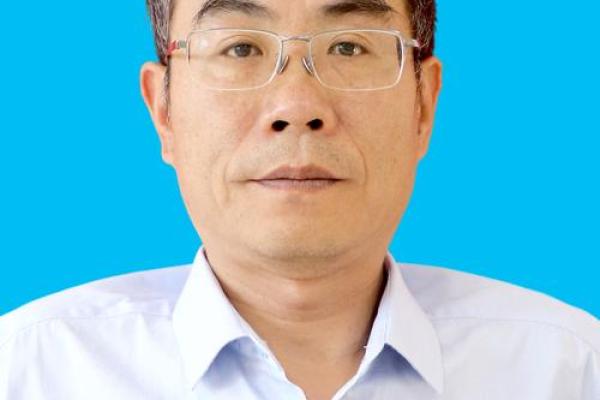 张欣姓名缘分配对 张欣欣名字？