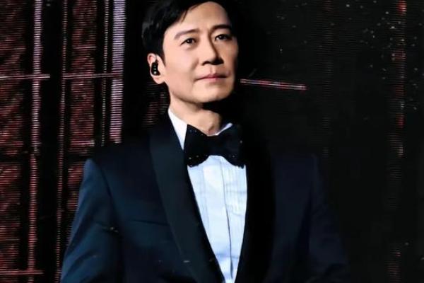 黎明的八字