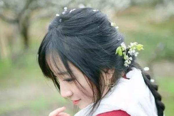红颜薄命，青丝泪染，一个命犯桃花的女命八字