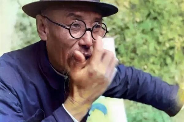 算命先生死他乡 算命先生死他乡