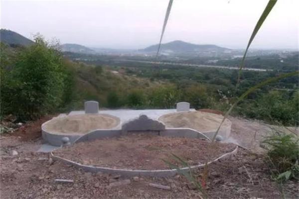 墓地怎样看阴宅风水发富还是发贵