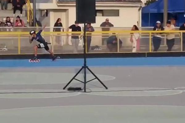 轮滑外八字 轮滑外八字