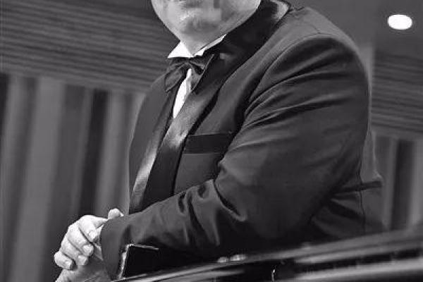 揭秘钢琴巨匠郎朗命理八字,让你看到他惊人的命运! 揭秘钢琴巨匠郎朗命理八字,让你看到他惊人的命运!