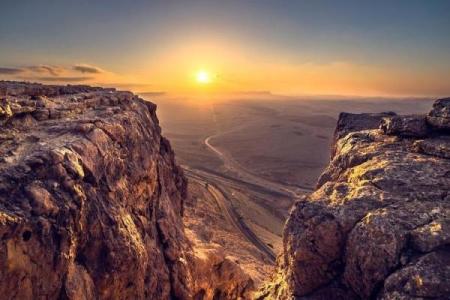 石坚强，八字命硬怎么办？