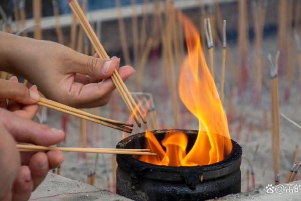 穷算命，富烧香