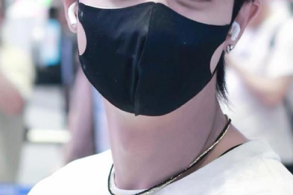 秦霄贤2024年星座运势